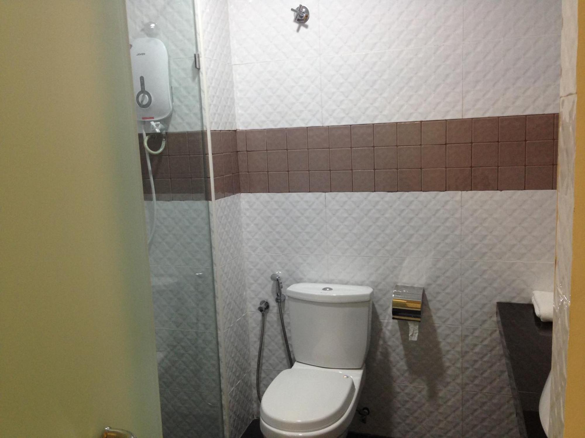 Crystal Garden Hotel Seri Kembangan Zimmer foto