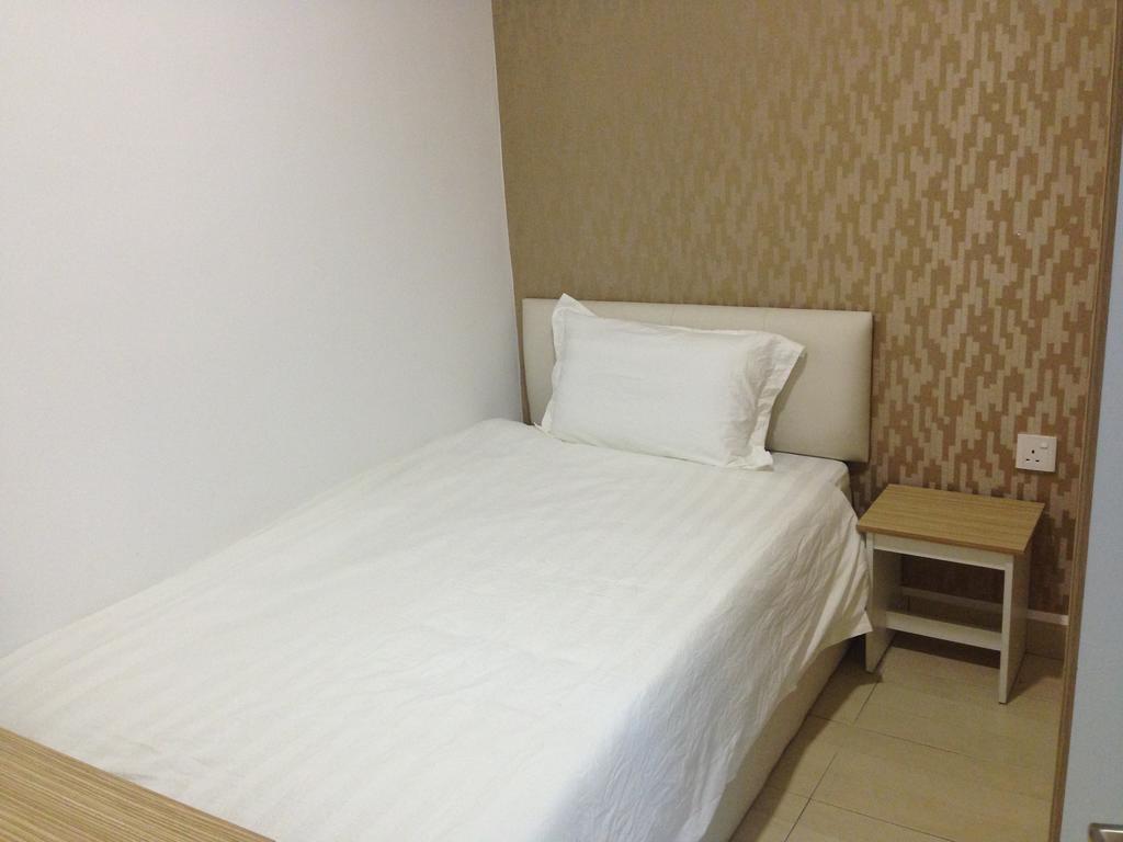 Crystal Garden Hotel Seri Kembangan Zimmer foto